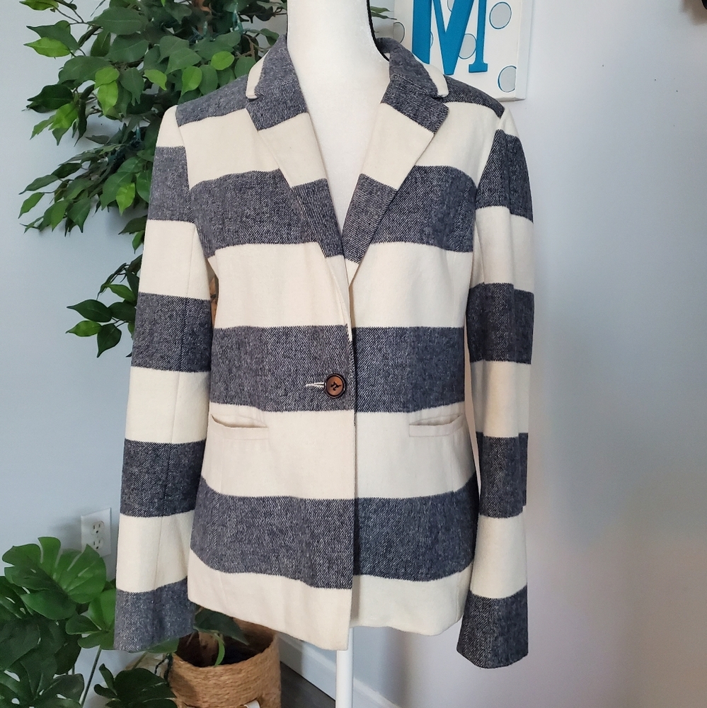 ANN TAYLOR Wool Blend Blazer 8
